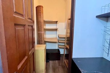 Bandar Menjalara (Desa Seri Mahkota)