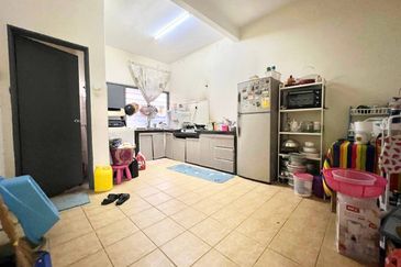 Double Storey Terrace House, Tmn Seri Dagang @ Bkt Changgang, Banting 