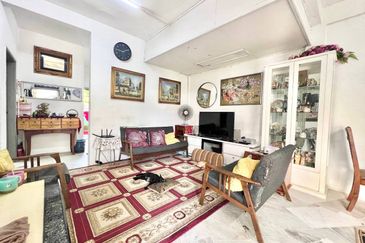 Lorong Gugusan Alam 7/20