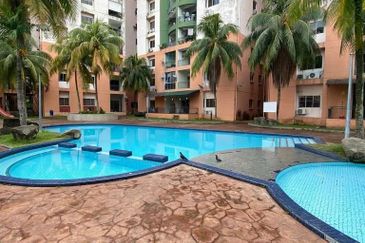 City Garden Palm Villa Condominium