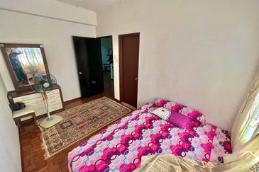 Taman Saujana Puchong