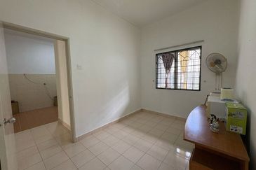 Double Storey Terrace House, Taman Bukit Permai, Kajang 