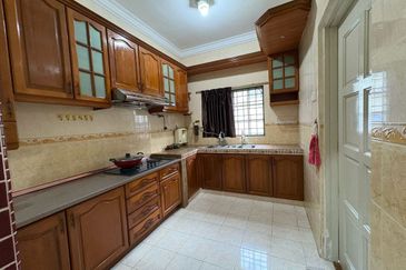 Double Storey Terrace House, Taman Bukit Permai, Kajang 