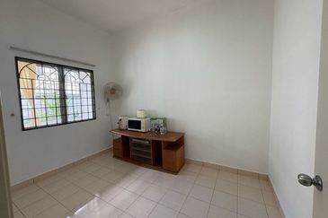 Double Storey Terrace House, Taman Bukit Permai, Kajang 