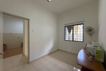 Double Storey Terrace House, Taman Bukit Permai, Kajang 