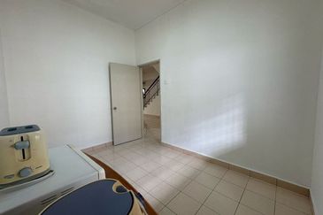 Double Storey Terrace House, Taman Bukit Permai, Kajang 