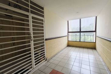 Kristal Villa Condominium