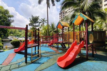 Kristal Villa Condominium