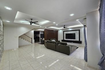 Double Storey Duplex Townhouse @ Taman Lagenda Mas, Cheras 