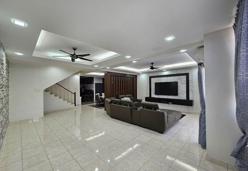 Double Storey Duplex Townhouse @ Taman Lagenda Mas, Cheras 