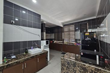 Double Storey Duplex Townhouse @ Taman Lagenda Mas, Cheras 