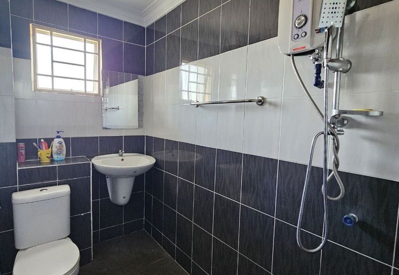 Double Storey Duplex Townhouse @ Taman Lagenda Mas, Cheras 