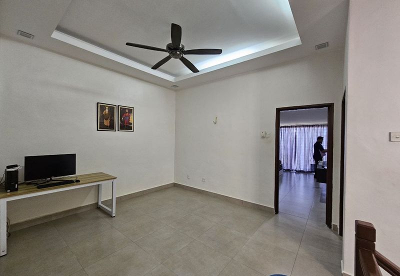 Double Storey Duplex Townhouse @ Taman Lagenda Mas, Cheras 