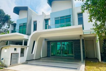 Charms of Nusantara, Setia Eco Glades