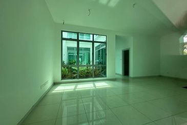 Charms of Nusantara, Setia Eco Glades