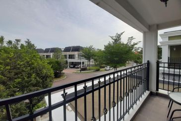 Charms of Nusantara, Setia Eco Glades