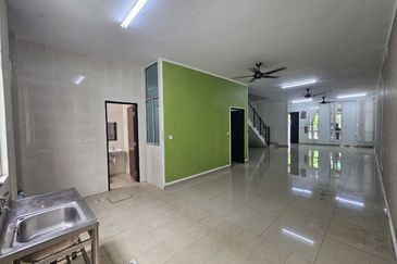 3 Storey Terraced House @ Bangi Avenue 3