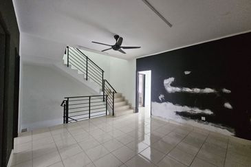 3 Storey Terraced House @ Bangi Avenue 3
