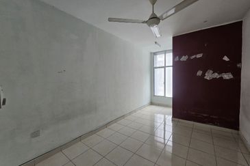 3 Storey Terraced House @ Bangi Avenue 3
