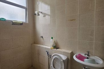 3 Storey Terraced House @ Bangi Avenue 3