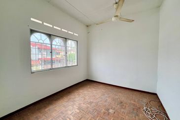 Double Storey, Taman Koperasi Cuepacs, Batu 12, Kajang