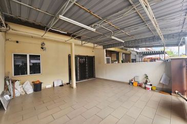 Double Storey Terrace House @ Taman Asa Jaya, Kajang