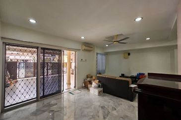 Double Storey Terrace House @ Taman Asa Jaya, Kajang