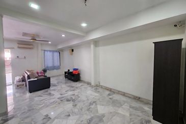 Double Storey Terrace House @ Taman Asa Jaya, Kajang