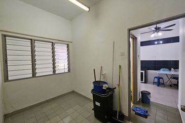 Double Storey Terrace House @ Taman Asa Jaya, Kajang