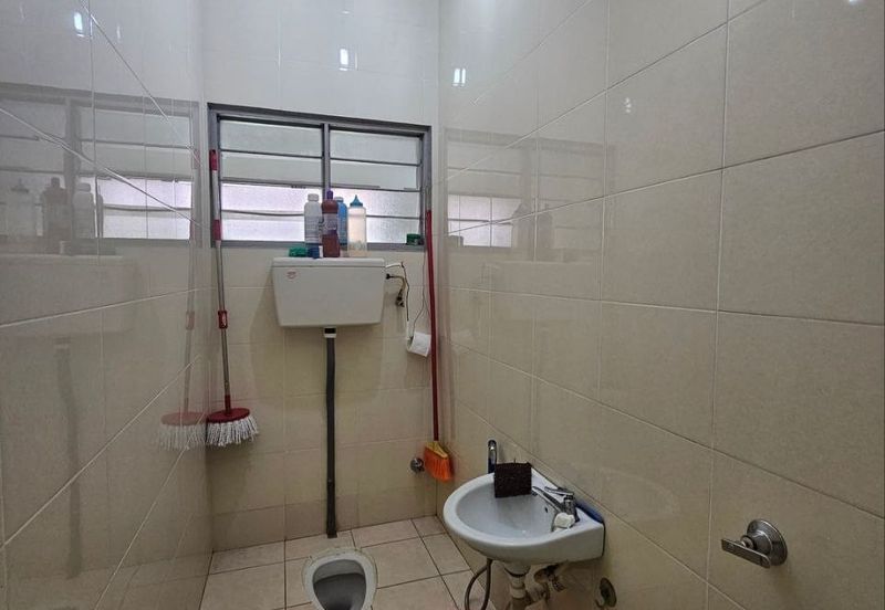 Double Storey Terrace House @ Taman Asa Jaya, Kajang