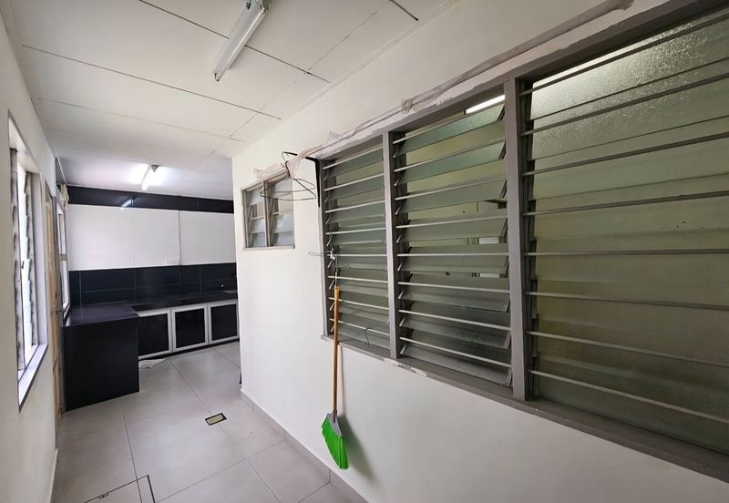 Double Storey Terrace House @ Taman Asa Jaya, Kajang