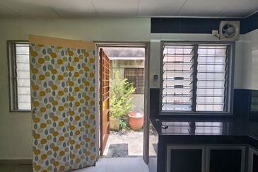 Double Storey Terrace House @ Taman Asa Jaya, Kajang