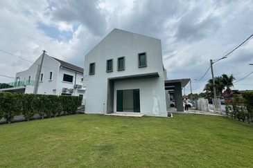 Taman Chembung Utama Double Storey Terrace House For Sale 