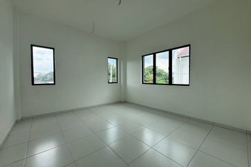 Taman Chembung Utama Double Storey Terrace House For Sale 