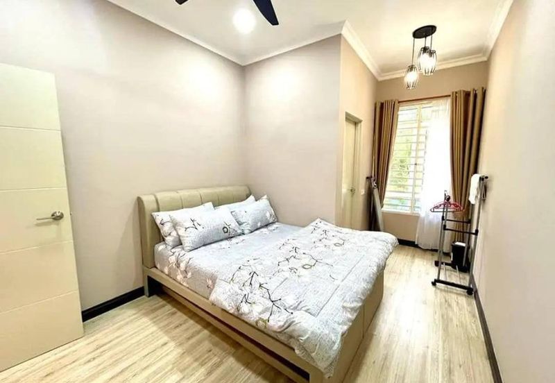 Double Storey Puteri Elaisha, Kota Puteri, Batu Arang Rawang 