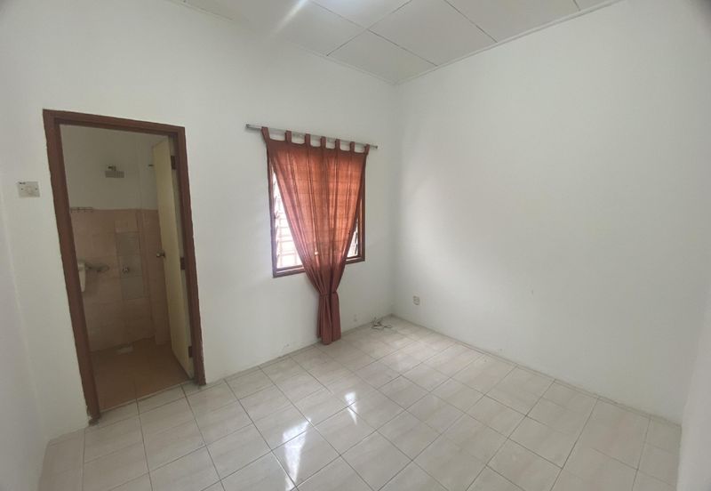 Jalan SP 4 @ Bandar Saujana Putra