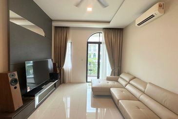 Isle of Kamares, Setia Eco Glades