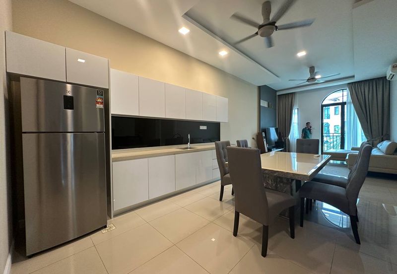 Isle of Kamares, Setia Eco Glades