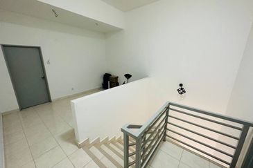 Taman Suria Warisan @ Kota Warisan