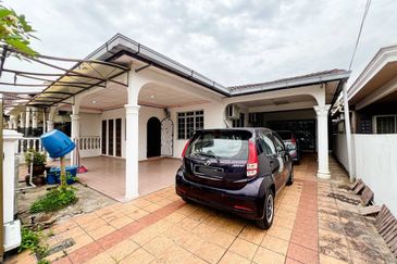 Taman Sg Jelok, Single Storey Semi D ,Kajang, For Sale