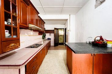 Taman Sg Jelok, Single Storey Semi D ,Kajang, For Sale