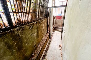 Taman Sg Jelok, Single Storey Semi D ,Kajang, For Sale