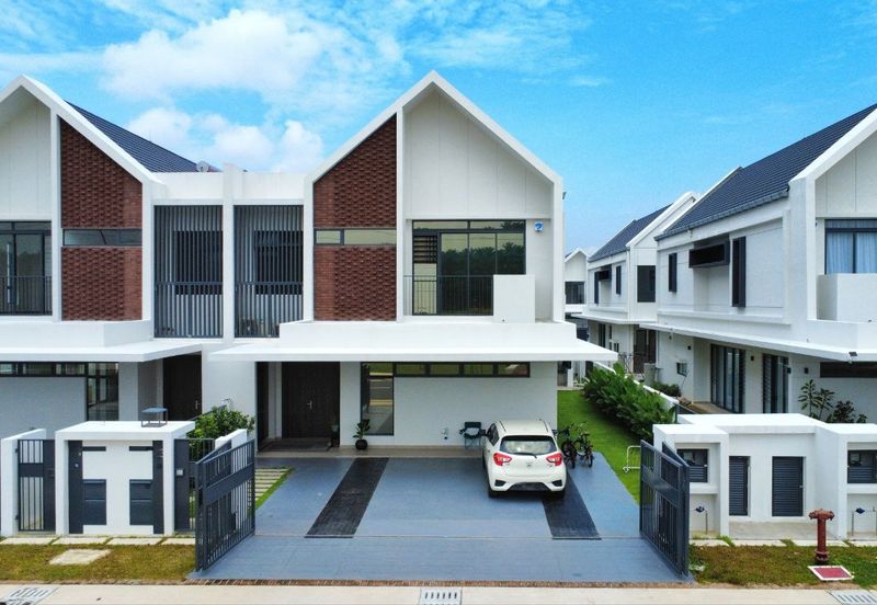 Elmina Green The Eighth @ City of Elmina