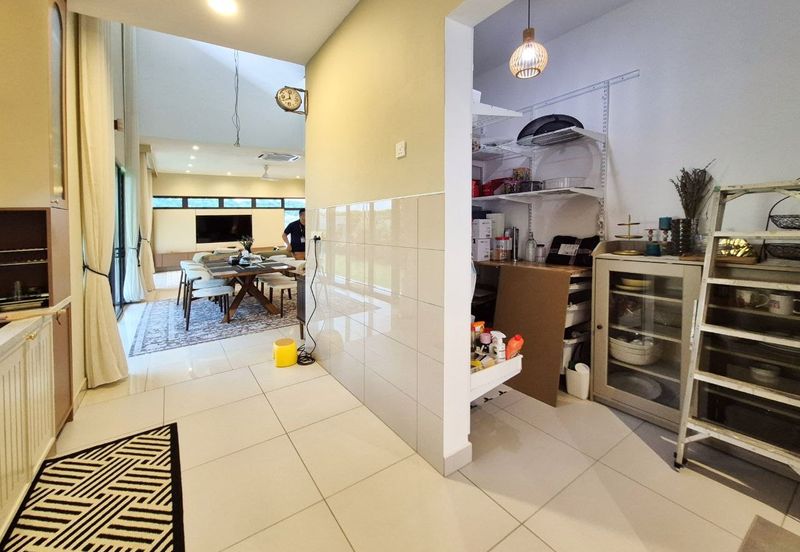 Elmina Green The Eighth @ City of Elmina