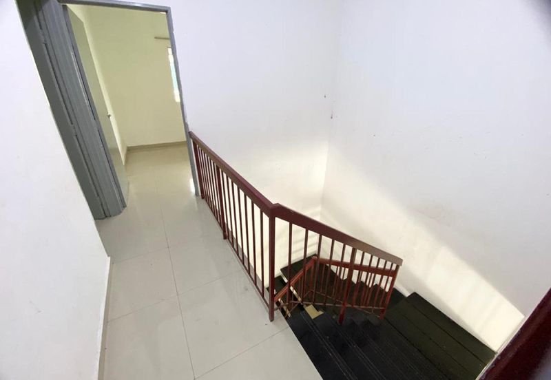 Taman Kinrara Seksyen 2