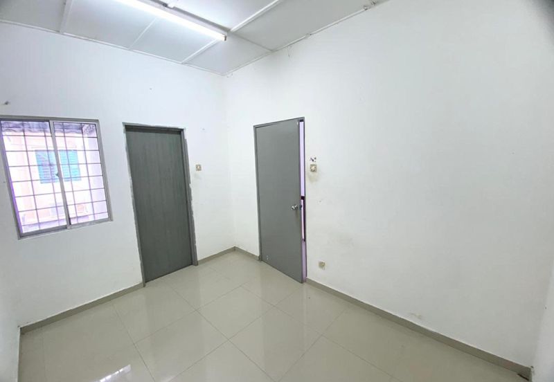 Taman Kinrara Seksyen 2