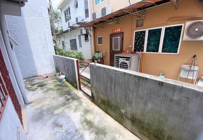 Taman Kinrara Seksyen 2