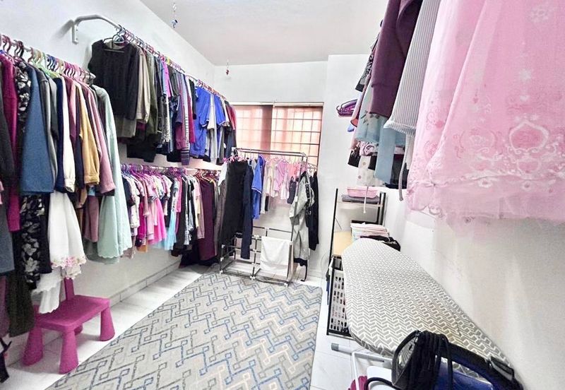 Tasik Heights Apartment