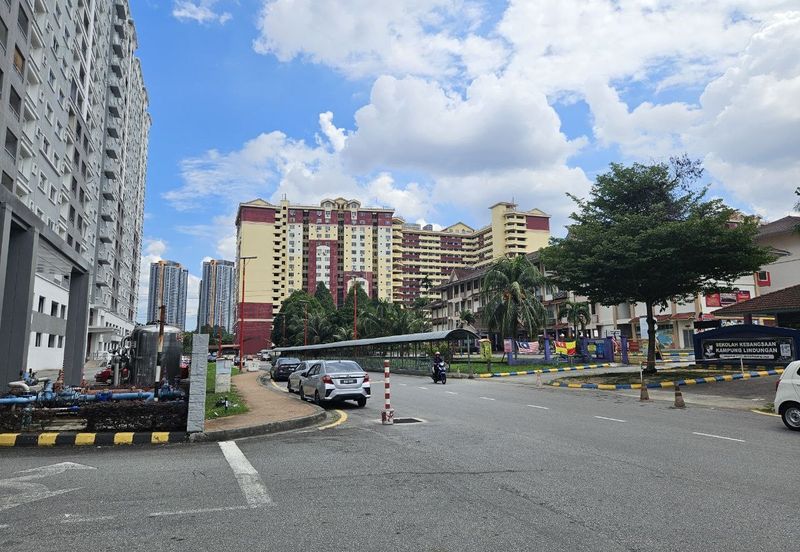 SuriaMas, Taman Sri Subang