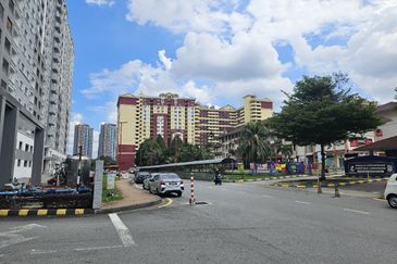 SuriaMas, Taman Sri Subang